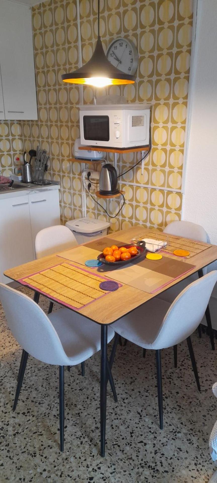 Appartement Al Lado De Barcos Y Gran Playa. *